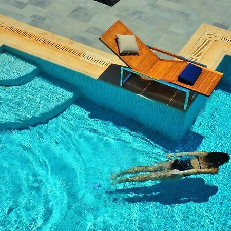 Pleiades Eco Apartmán Vóthon