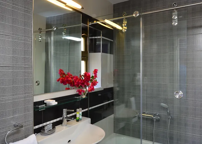 プレイアデス エコ ハウスィズ * Vóthon